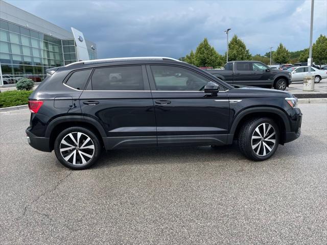 Photo of 2022 Deep Black Pearl Volkswagen Taos