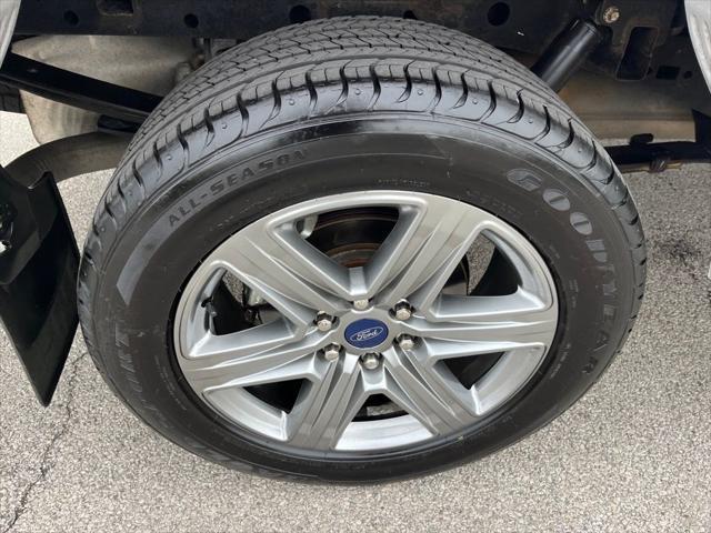 Photo of 2019 Oxford White Ford F-150