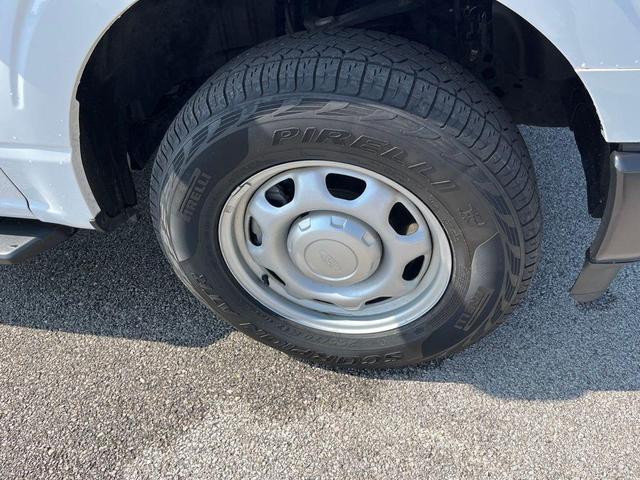 Photo of 2023 Oxford White Ford F-150