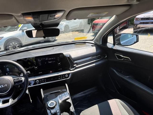 Photo of 2023 Gravity Gray Kia Sportage Hybrid