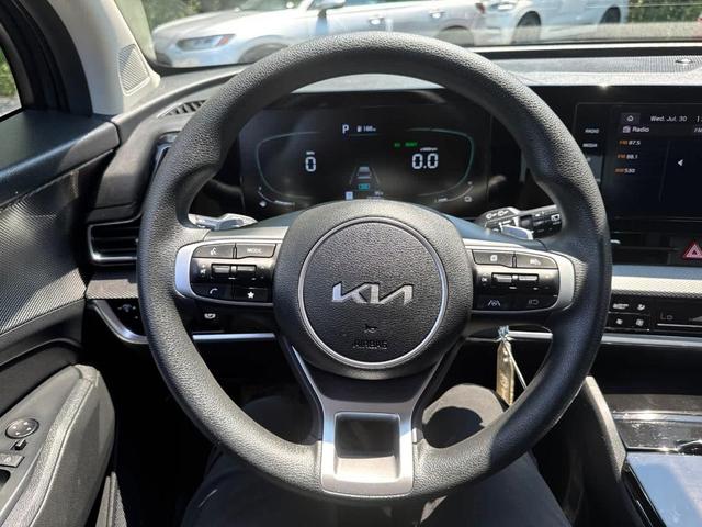 Photo of 2023 Gravity Gray Kia Sportage Hybrid