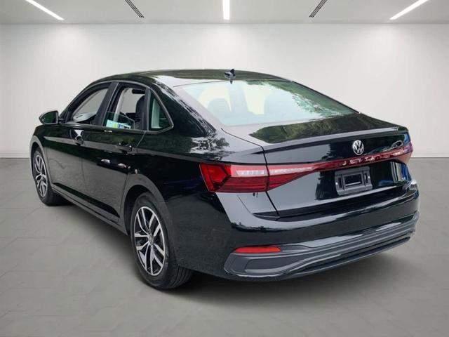 Photo of 2025 Deep Black Pearl Effect Volkswagen Jetta
