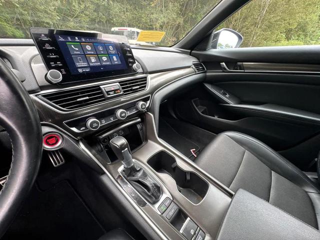 Photo of 2022 Still Night Pearl Honda Accord