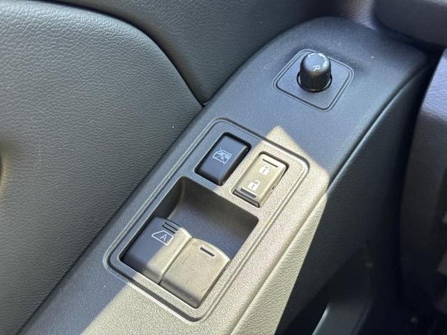 Photo of 2025 Gun Metallic Nissan Frontier