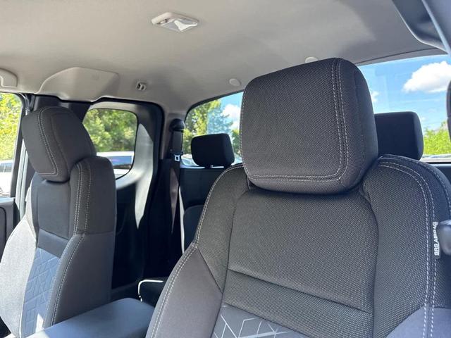 Photo of 2025 Gun Metallic Nissan Frontier