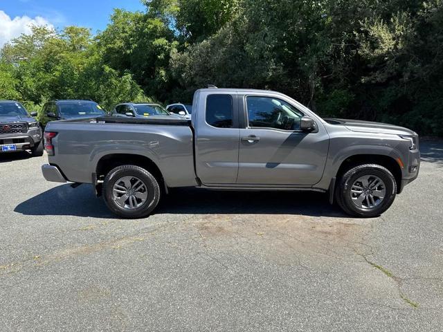 Photo of 2025 Gun Metallic Nissan Frontier