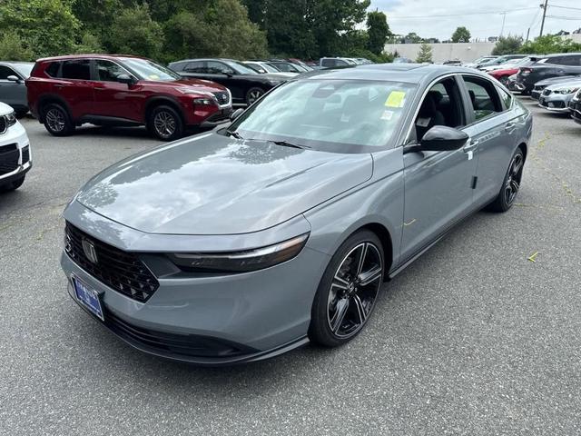 Photo of 2025 Urban Gray Pearl Honda Accord Hybrid