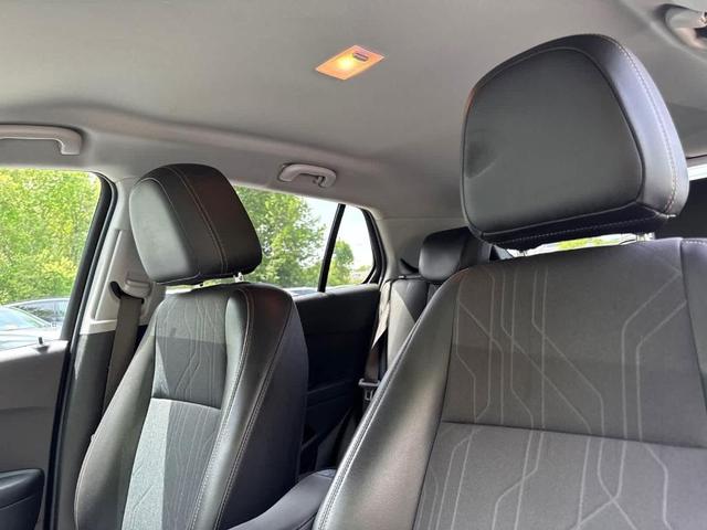 Photo of 2022 Crimson Metallic Chevrolet Trax