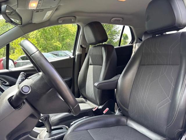 Photo of 2022 Crimson Metallic Chevrolet Trax
