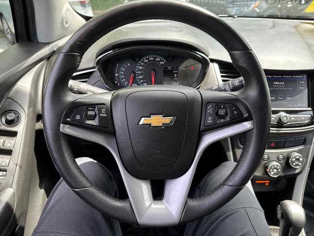 Photo of 2022 Crimson Metallic Chevrolet Trax