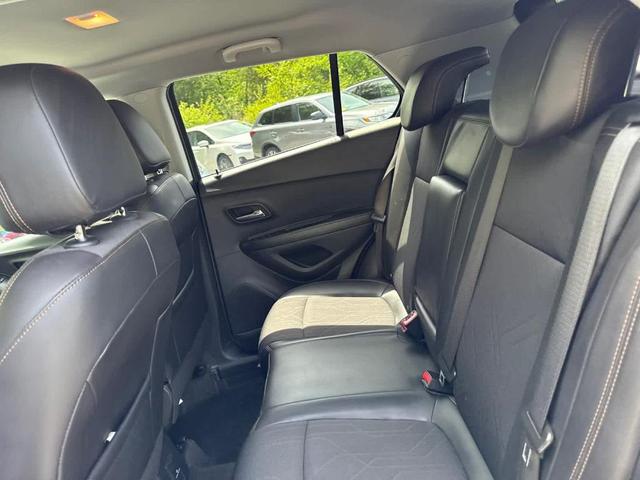 Photo of 2022 Crimson Metallic Chevrolet Trax