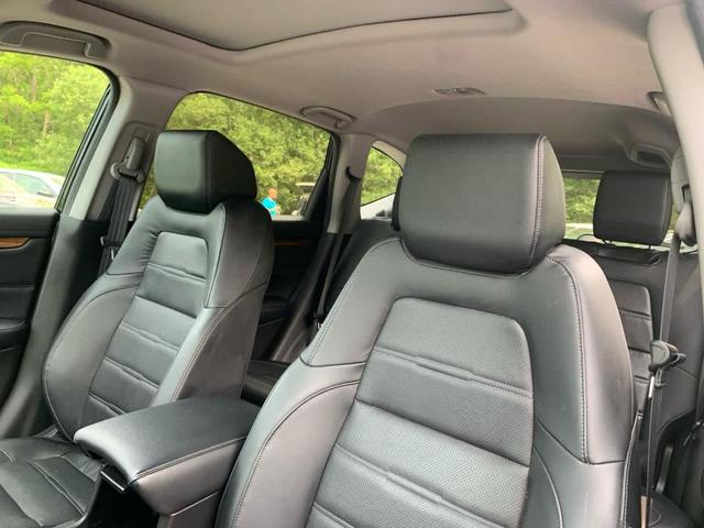 Photo of 2021 Crystal Black Pearl Honda CR-V