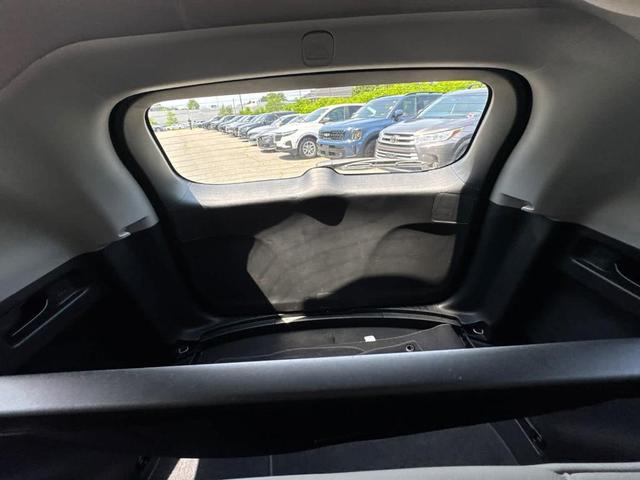 Photo of 2022 Lunar Silver Metallic Honda CR-V