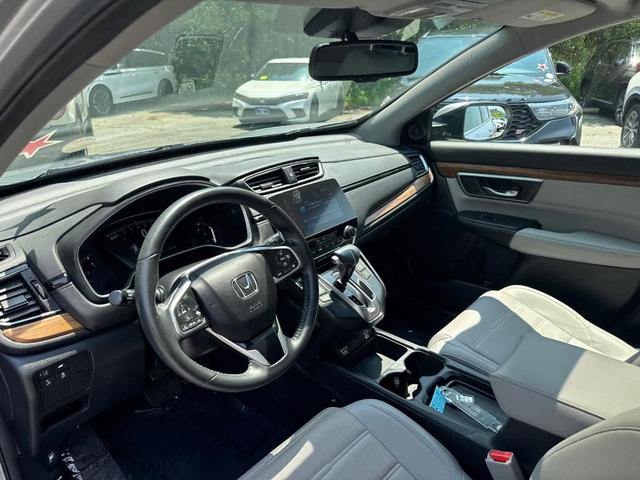 Photo of 2022 Lunar Silver Metallic Honda CR-V