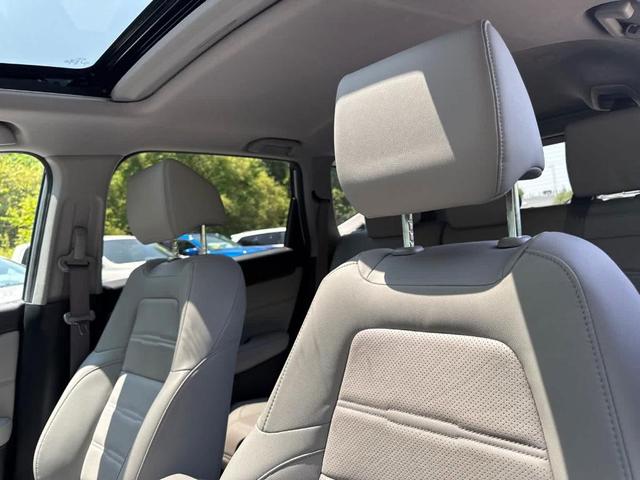 Photo of 2022 Lunar Silver Metallic Honda CR-V