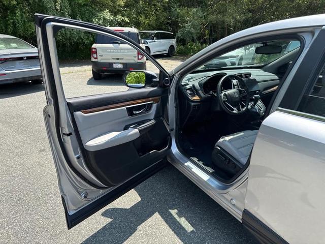 Photo of 2022 Lunar Silver Metallic Honda CR-V
