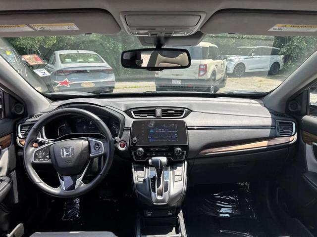 Photo of 2022 Lunar Silver Metallic Honda CR-V