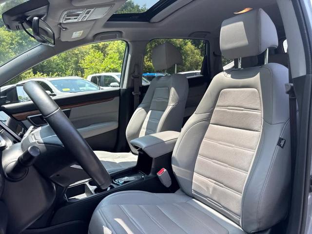 Photo of 2022 Lunar Silver Metallic Honda CR-V