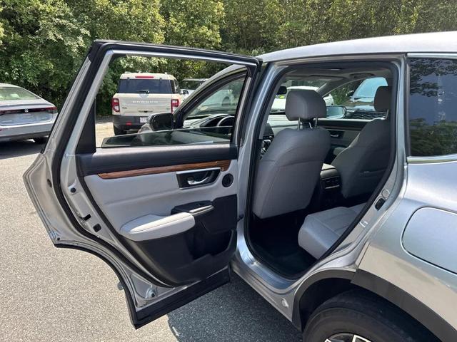 Photo of 2022 Lunar Silver Metallic Honda CR-V