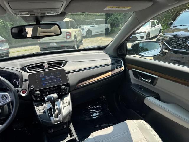Photo of 2022 Lunar Silver Metallic Honda CR-V