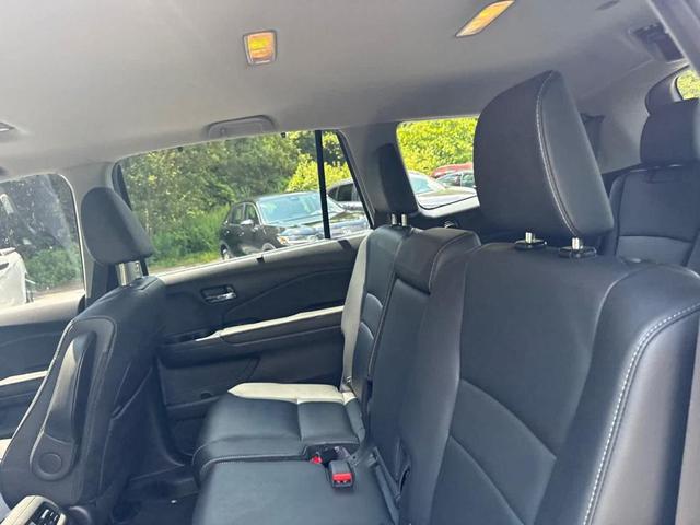 Photo of 2022 Platinum White Pearl Honda Pilot