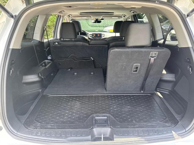 Photo of 2022 Platinum White Pearl Honda Pilot