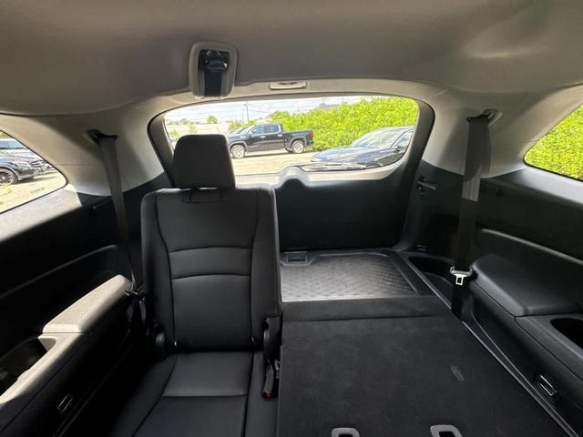 Photo of 2022 Platinum White Pearl Honda Pilot