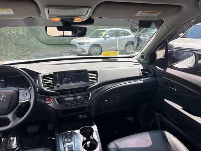 Photo of 2022 Platinum White Pearl Honda Pilot