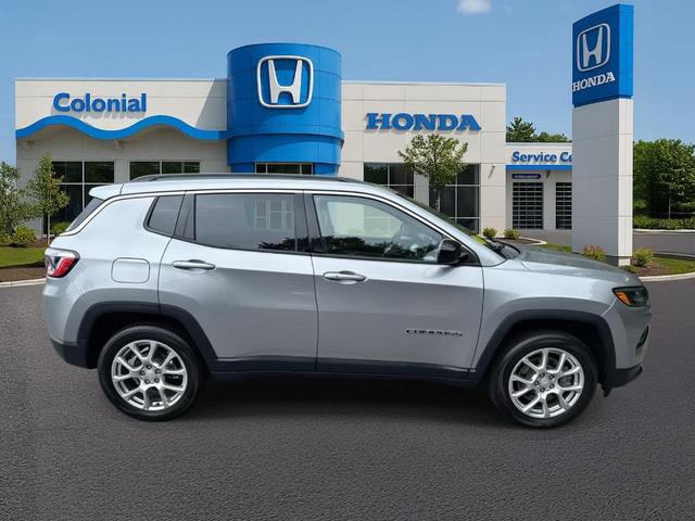 Photo of 2023 Billet Silver Metallic Clearcoat Jeep Compass