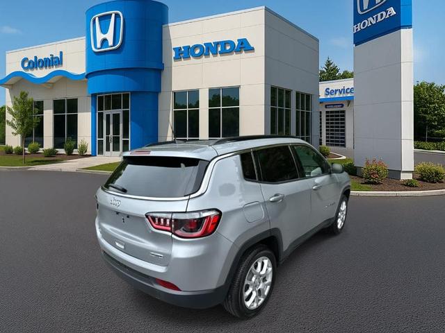 Photo of 2023 Billet Silver Metallic Clearcoat Jeep Compass