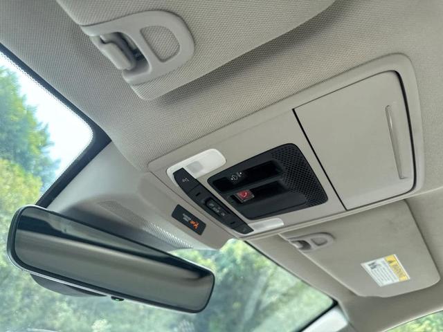 Photo of 2023 Platinum White Pearl Honda Accord Hybrid