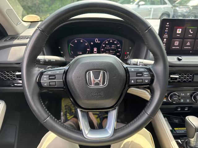 Photo of 2023 Platinum White Pearl Honda Accord Hybrid