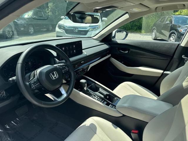 Photo of 2023 Platinum White Pearl Honda Accord Hybrid