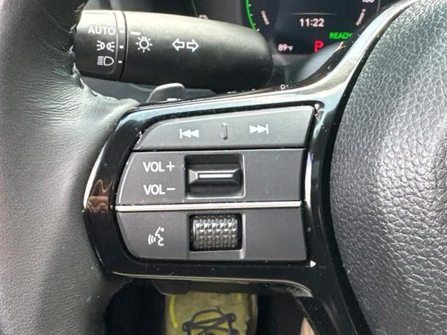 Photo of 2023 Platinum White Pearl Honda Accord Hybrid