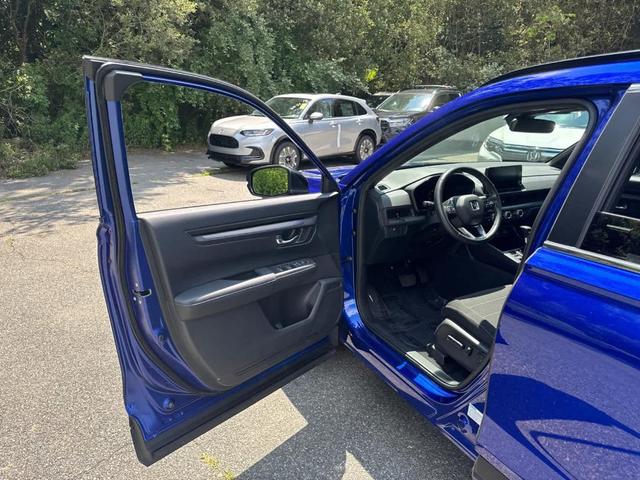 Photo of 2023 Still Night Pearl Honda CR-V Hybrid