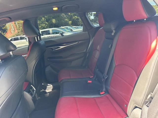 Photo of 2024 Radiant White INFINITI QX50