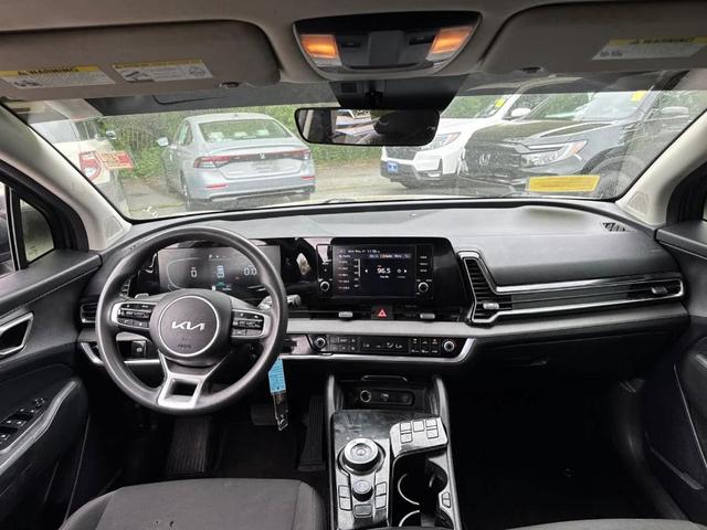 Photo of 2023 Gravity Gray Kia Sportage Hybrid