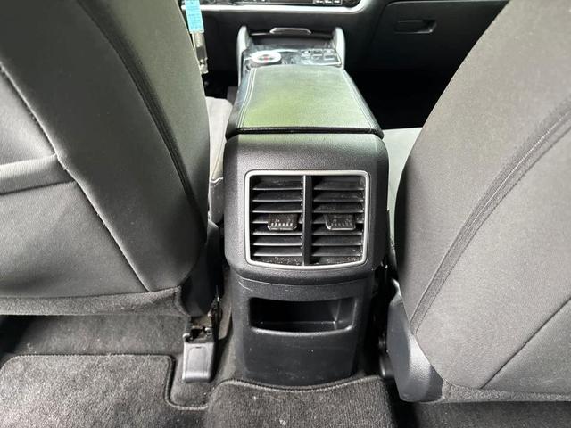 Photo of 2023 Gravity Gray Kia Sportage Hybrid