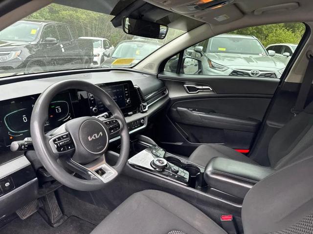 Photo of 2023 Gravity Gray Kia Sportage Hybrid