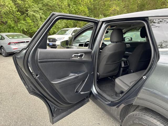 Photo of 2023 Gravity Gray Kia Sportage Hybrid