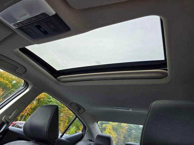 Photo of 2021 Black Nissan Altima