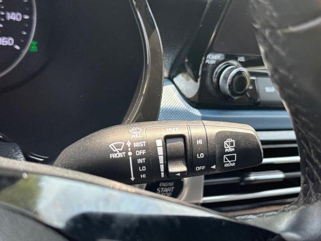 Photo of 2023 Snow White Pearl Kia Seltos