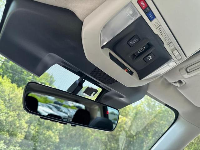 Photo of 2023 Magnetite Gray Metallic Subaru Forester