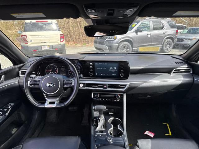 Photo of 2021 Ebony Black Kia K5