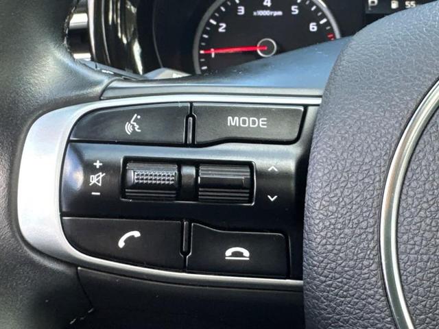 Photo of 2021 Ebony Black Kia K5