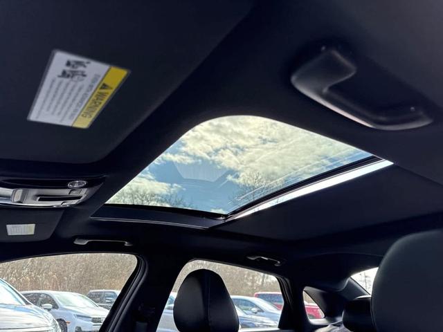 Photo of 2021 Ebony Black Kia K5