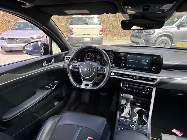 Photo of 2021 Ebony Black Kia K5