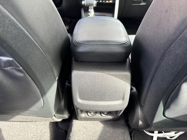 Photo of 2021 Ebony Black Kia K5