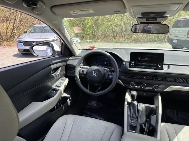 Photo of 2023 Platinum White Pearl Honda Accord