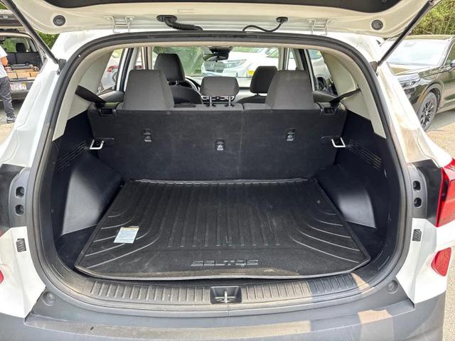 Photo of 2023 Snow White Pearl Kia Seltos